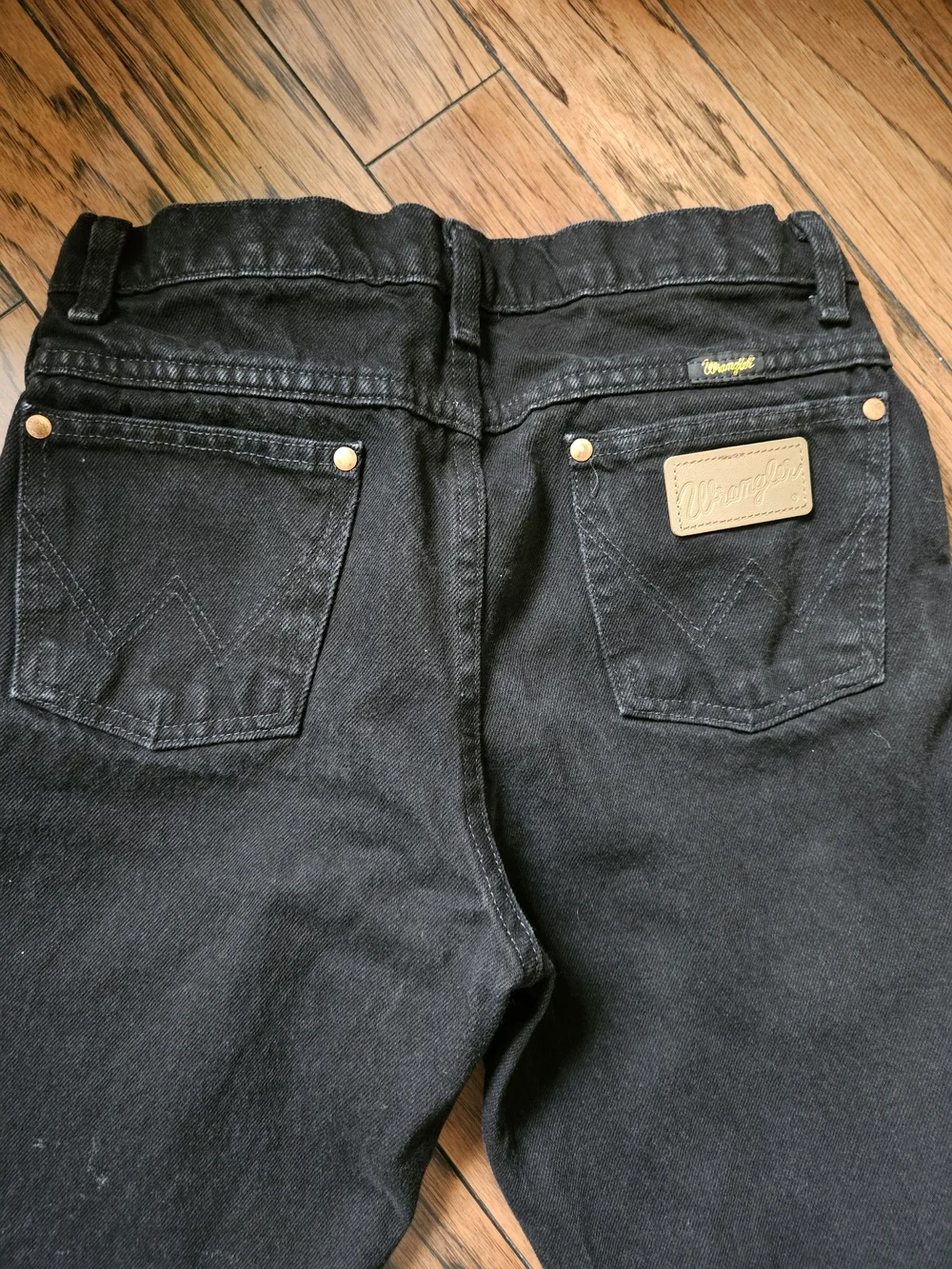 Wranglers Classic Straight Black Boy's Jeans Size 16 - Picture 3 of 6
